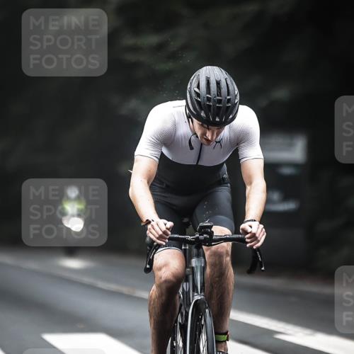 13.09.2026 - Stadtparktriathlon H.Heesch http://msf.ph/oto/10349363 13.09.2026 09:16:03 Radfahren 19, 93, 168, 189 meine-sportfotos.de