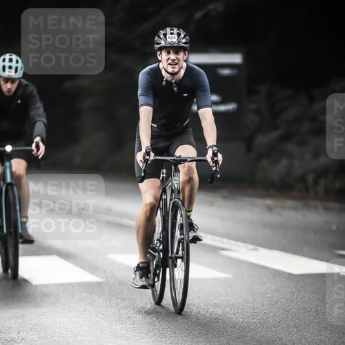 13.09.2026 - Stadtparktriathlon H.Heesch http://msf.ph/oto/10349372 13.09.2026 11:00:57 Radfahren 423, 484, 504, 566, 593, 616, 622, 625, 647 meine-sportfotos.de