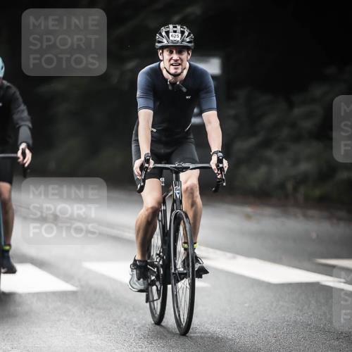 13.09.2026 - Stadtparktriathlon H.Heesch http://msf.ph/oto/10349373 13.09.2026 11:00:57 Radfahren 423, 484, 504, 566, 593, 616, 622, 625, 647 meine-sportfotos.de