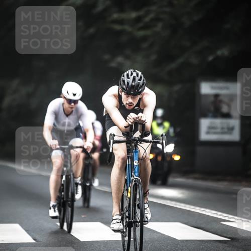 13.09.2026 - Stadtparktriathlon H.Heesch http://msf.ph/oto/10349374 13.09.2026 09:16:05 Radfahren 19, 93, 168, 189 meine-sportfotos.de