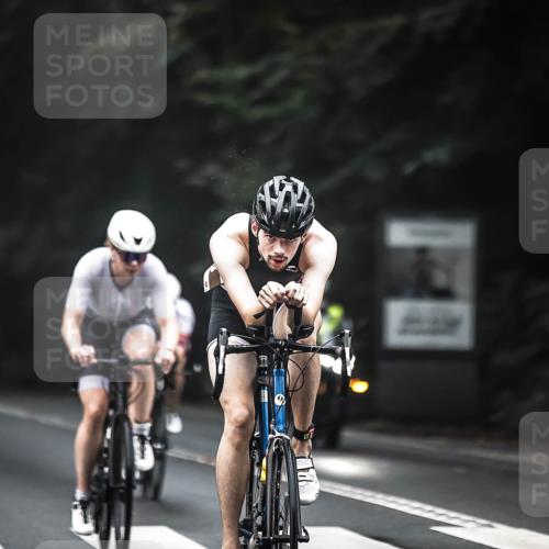 13.09.2026 - Stadtparktriathlon H.Heesch http://msf.ph/oto/10349376 13.09.2026 09:16:05 Radfahren 19, 93, 168, 189 meine-sportfotos.de