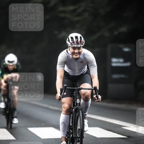 13.09.2026 - Stadtparktriathlon H.Heesch http://msf.ph/oto/10349405 13.09.2026 09:16:12 Radfahren 66, 68, 80, 100, 156, 168, 195 meine-sportfotos.de