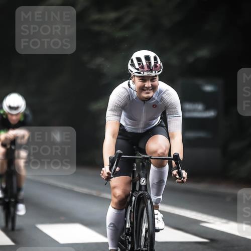13.09.2026 - Stadtparktriathlon H.Heesch http://msf.ph/oto/10349408 13.09.2026 09:16:12 Radfahren 66, 68, 80, 100, 156, 168, 195 meine-sportfotos.de