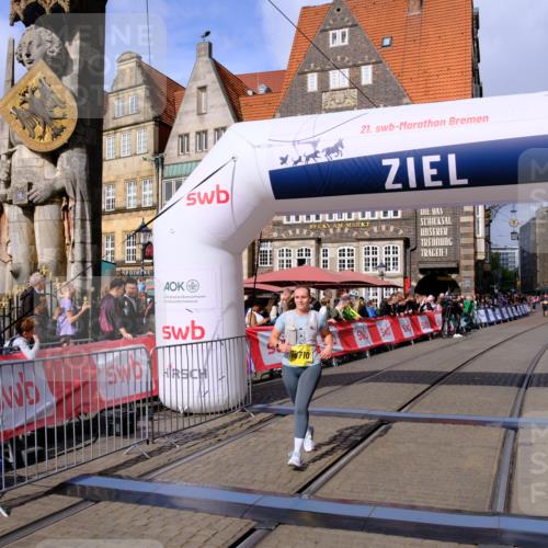 13.09.2026 - 21. swb-Marathon Bremen Tim E. http://msf.ph/oto/10349421 13.09.2026 11:22:44 Ziel 10710, 10968, 11423, 11579, 12444 meine-sportfotos.de