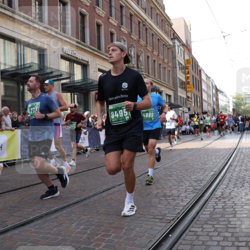 13.09.2026 - 21. swb-Marathon Bremen Strokosch-Dieckow http://msf.ph/oto/10349458 13.09.2026 13:31:18 Ziel 310, 922, 1600, 1627, 2602, 2707, 3115, 3152, 3239, 3244, 3278, 3343, 3392, 3579, 3858, 3859, 3989, 4164, 4258, 4273, 4692, 4889, 4998, 5158, 5363, 5375, 5426, 5504, 5899, 5979, 6039, 6062, 6100, 6147, 6193, 6213, 6354, 6581, 6602, 6968, 6971, 7001, 7032, 7260, 7608, 7941, 7964, 8042, 8078, 8166, 8205, 8206, 8239, 8339, 8364, 8495, 8522, 9033, 9155, 9293, 9568, 9903, 9914, 13151, 217, 1398, 1479, 1627, 2244, 2513, 2802, 2902, 3396, 3762, 3800, 4477, 6307, 7198, 7798, 8543 meine-sportfotos.de