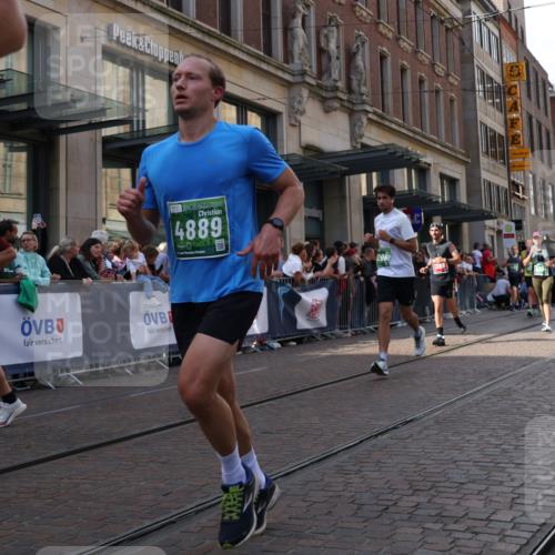 13.09.2026 - 21. swb-Marathon Bremen Strokosch-Dieckow http://msf.ph/oto/10349470 13.09.2026 13:31:18 Ziel 310, 922, 1600, 1627, 2602, 2707, 3115, 3152, 3239, 3244, 3278, 3343, 3392, 3579, 3858, 3859, 3989, 4164, 4258, 4273, 4692, 4889, 4998, 5158, 5363, 5375, 5426, 5504, 5899, 5979, 6039, 6062, 6100, 6147, 6193, 6213, 6354, 6581, 6602, 6968, 6971, 7001, 7032, 7260, 7608, 7941, 7964, 8042, 8078, 8166, 8205, 8206, 8239, 8339, 8364, 8495, 8522, 9033, 9155, 9293, 9568, 9903, 9914, 13151, 217, 1398, 1479, 1627, 2244, 2513, 2802, 2902, 3396, 3762, 3800, 4477, 6307, 7198, 7798, 8543 meine-sportfotos.de