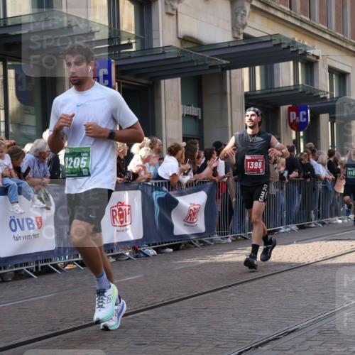 13.09.2026 - 21. swb-Marathon Bremen Strokosch-Dieckow http://msf.ph/oto/10349500 13.09.2026 13:31:19 Ziel 310, 922, 1600, 2602, 2707, 3115, 3152, 3239, 3244, 3278, 3343, 3392, 3579, 3858, 3859, 3989, 4164, 4258, 4273, 4692, 4889, 4998, 5158, 5363, 5426, 5504, 5899, 6039, 6062, 6100, 6147, 6193, 6213, 6354, 6581, 6602, 6968, 6971, 7032, 7260, 7608, 7941, 7964, 8042, 8078, 8166, 8205, 8206, 8239, 8364, 8495, 8522, 9033, 9155, 9188, 9293, 9568, 9903, 9914, 13151, 13231, 217, 1398, 1479, 1627, 2244, 2513, 2602, 2802, 2902, 3396, 3762, 3800, 4477, 6307, 7198, 7798, 8543 meine-sportfotos.de