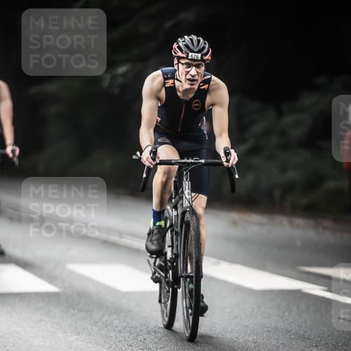 13.09.2026 - Stadtparktriathlon H.Heesch http://msf.ph/oto/10349514 13.09.2026 11:01:19 Radfahren 497, 542, 578, 594, 676, 1798 meine-sportfotos.de