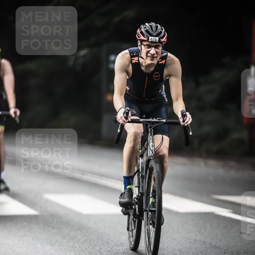 13.09.2026 - Stadtparktriathlon H.Heesch http://msf.ph/oto/10349519 13.09.2026 11:01:19 Radfahren 497, 542, 578, 594, 676, 1798 meine-sportfotos.de
