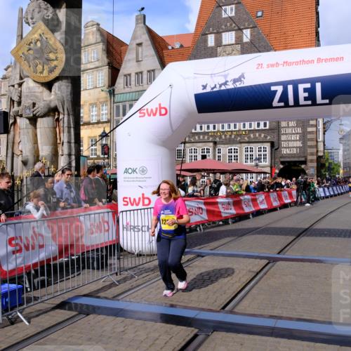 13.09.2026 - 21. swb-Marathon Bremen Tim E. http://msf.ph/oto/10349521 13.09.2026 11:23:16 Ziel 12083 meine-sportfotos.de