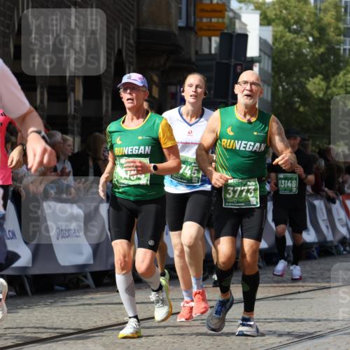 13.09.2026 - 21. swb-Marathon Bremen Strokosch-Dieckow http://msf.ph/oto/10349537 13.09.2026 13:32:54 Ziel 1437, 1687, 2292, 2293, 2611, 2992, 3354, 3429, 3878, 3895, 4263, 4323, 4380, 4862, 5281, 5398, 6518, 6583, 6593, 6718, 6760, 6781, 6900, 7016, 7173, 7466, 7758, 7990, 8344, 8957, 9040, 9151, 9175, 9719, 13208, 1532, 2440, 2818, 2959, 3167, 3404, 3710, 3773, 4194, 4408, 4659, 5090, 5191, 5395, 5410, 5706, 5749, 5981, 6941, 7756, 7788, 8061, 9269, 9292, 9406, 9745, 9829, 13019, 13028, 13039, 13092, 13093, 13146 meine-sportfotos.de