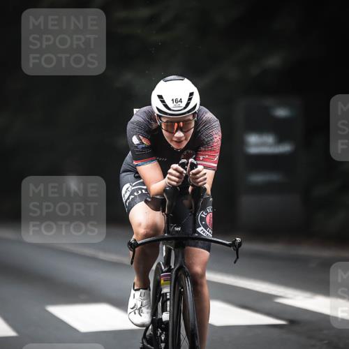 13.09.2026 - Stadtparktriathlon H.Heesch http://msf.ph/oto/10349572 13.09.2026 09:16:28 Radfahren 60, 83, 164, 165, 176 meine-sportfotos.de