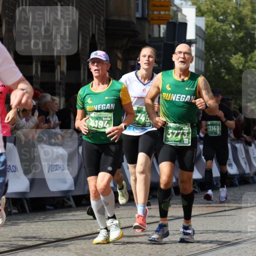 13.09.2026 - 21. swb-Marathon Bremen Strokosch-Dieckow http://msf.ph/oto/10349595 13.09.2026 13:32:54 Ziel 1437, 1687, 2292, 2293, 2611, 2992, 3354, 3429, 3878, 3895, 4263, 4323, 4380, 4862, 5281, 5398, 6518, 6583, 6593, 6718, 6760, 6781, 6900, 7016, 7173, 7466, 7758, 7990, 8344, 8957, 9040, 9151, 9175, 9719, 13208, 1532, 2440, 2818, 2959, 3167, 3404, 3710, 3773, 4194, 4408, 4659, 5090, 5191, 5395, 5410, 5706, 5749, 5981, 6941, 7756, 7788, 8061, 9269, 9292, 9406, 9745, 9829, 13019, 13028, 13039, 13092, 13093, 13146 meine-sportfotos.de