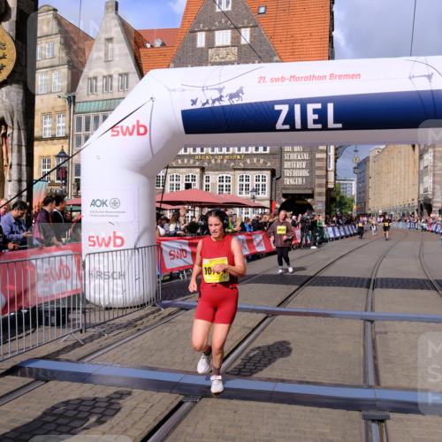 13.09.2026 - 21. swb-Marathon Bremen Tim E. http://msf.ph/oto/10349601 13.09.2026 11:23:33 Ziel 10349, 10754, 10925 meine-sportfotos.de