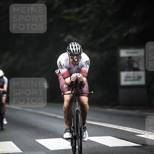 13.09.2026 - Stadtparktriathlon H.Heesch http://msf.ph/oto/10349625 13.09.2026 09:16:36 Radfahren 60, 83, 127, 179, 190 meine-sportfotos.de