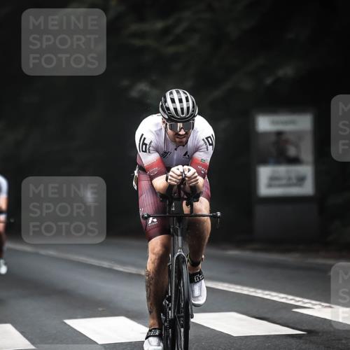 13.09.2026 - Stadtparktriathlon H.Heesch http://msf.ph/oto/10349627 13.09.2026 09:16:36 Radfahren 60, 83, 127, 179, 190 meine-sportfotos.de
