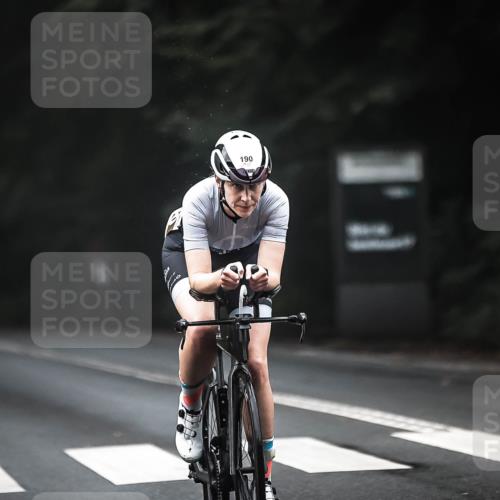 13.09.2026 - Stadtparktriathlon H.Heesch http://msf.ph/oto/10349639 13.09.2026 09:16:38 Radfahren 60, 83, 127, 179, 190 meine-sportfotos.de