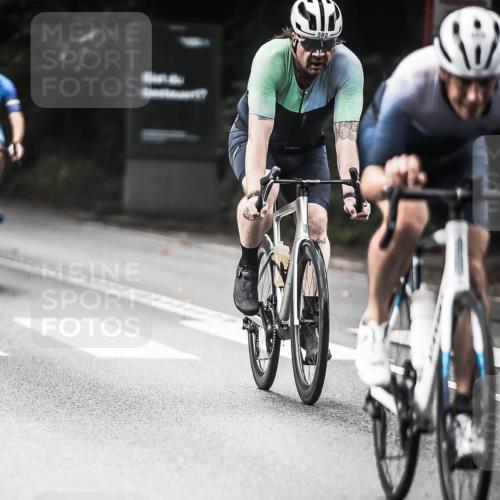 13.09.2026 - Stadtparktriathlon H.Heesch http://msf.ph/oto/10349660 13.09.2026 11:01:34 Radfahren 456, 472, 486, 487, 510, 592, 698, 703 meine-sportfotos.de