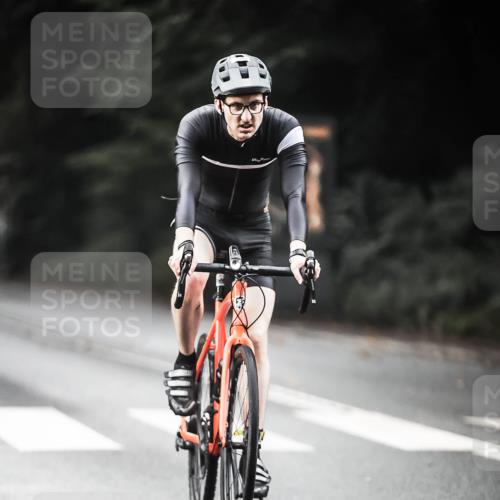 13.09.2026 - Stadtparktriathlon H.Heesch http://msf.ph/oto/10349714 13.09.2026 11:01:41 Radfahren 468, 487, 510, 698, 703, 706 meine-sportfotos.de