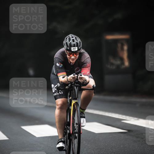 13.09.2026 - Stadtparktriathlon H.Heesch http://msf.ph/oto/10349726 13.09.2026 09:16:50 Radfahren 146, 193, 207 meine-sportfotos.de