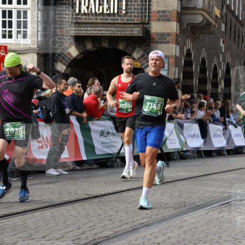 13.09.2026 - 21. swb-Marathon Bremen Strokosch-Dieckow http://msf.ph/oto/10349727 13.09.2026 13:29:13 Ziel 430, 565, 687, 722, 725, 936, 1014, 1274, 1688, 2223, 2276, 2378, 2851, 2891, 3348, 3419, 3444, 3665, 3938, 5225, 5267, 5531, 5691, 5865, 6099, 6817, 6937, 6955, 7134, 7263, 7527, 8984, 8985, 9562, 13174, 132, 303, 596, 651, 1083, 1365, 1387, 1545, 1823, 2301, 2867, 2957, 3258, 3721, 3796, 3846, 3912, 4541, 5599, 6030, 6103, 6499, 7013, 7631, 7649, 7860, 8007, 8009, 8066, 8099, 8277, 8338, 8675, 9249, 9889, 10128 meine-sportfotos.de