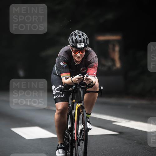13.09.2026 - Stadtparktriathlon H.Heesch http://msf.ph/oto/10349730 13.09.2026 09:16:50 Radfahren 146, 193, 207 meine-sportfotos.de
