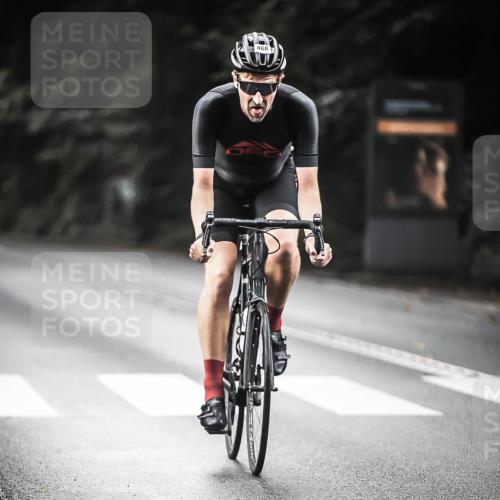 13.09.2026 - Stadtparktriathlon H.Heesch http://msf.ph/oto/10349738 13.09.2026 11:01:46 Radfahren 468, 538, 700, 706 meine-sportfotos.de