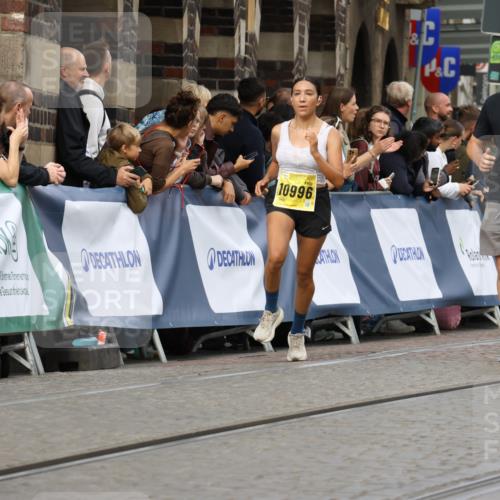 13.09.2026 - 21. swb-Marathon Bremen Strokosch-Dieckow http://msf.ph/oto/10349758 13.09.2026 10:54:20 Ziel 10255, 10579, 10708, 10822, 10947, 11010, 11206, 11290, 11329, 11489, 12075, 12244, 12356, 12405, 12435, 12515, 13531, 10067, 10146, 10410, 10503, 10631, 10765, 10837, 10884, 11039, 11389, 11593, 12038, 12265, 12328, 12467 meine-sportfotos.de