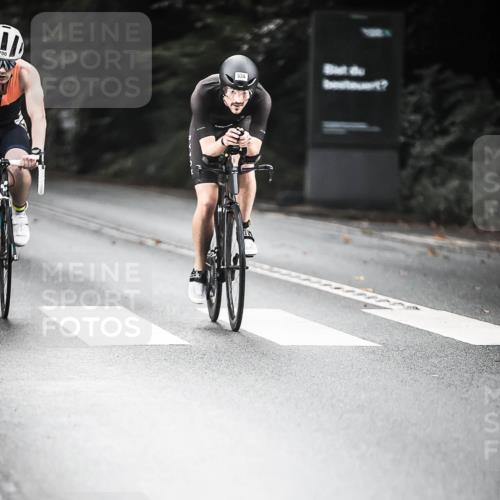 13.09.2026 - Stadtparktriathlon H.Heesch http://msf.ph/oto/10349774 13.09.2026 11:01:50 Radfahren 357, 468, 538, 700 meine-sportfotos.de