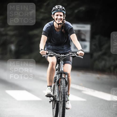 13.09.2026 - Stadtparktriathlon H.Heesch http://msf.ph/oto/10349816 13.09.2026 11:01:55 Radfahren 357, 494, 538, 657, 700 meine-sportfotos.de
