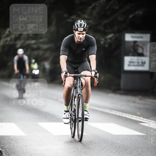 13.09.2026 - Stadtparktriathlon H.Heesch http://msf.ph/oto/10349842 13.09.2026 11:01:57 Radfahren 357, 416, 494, 657, 700 meine-sportfotos.de