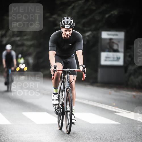 13.09.2026 - Stadtparktriathlon H.Heesch http://msf.ph/oto/10349845 13.09.2026 11:01:57 Radfahren 357, 416, 494, 657, 700 meine-sportfotos.de