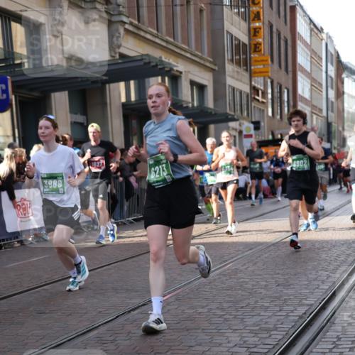 13.09.2026 - 21. swb-Marathon Bremen Strokosch-Dieckow http://msf.ph/oto/10349854 13.09.2026 13:31:29 Ziel 310, 578, 846, 3115, 3205, 3239, 3244, 3278, 3858, 3989, 4030, 4164, 4273, 4692, 4979, 4998, 5158, 5325, 5363, 5426, 5899, 6062, 6100, 6193, 6213, 6354, 6581, 6602, 7032, 7242, 7260, 7608, 7790, 7941, 7964, 8042, 8048, 8078, 8166, 8205, 8206, 8247, 8364, 8495, 8522, 8970, 9016, 9033, 9188, 9293, 9568, 9785, 9903, 9914, 13151, 13231, 217, 922, 1398, 1600, 1627, 2244, 2602, 2707, 3152, 3343, 3392, 3396, 3579, 3762, 3859, 4258, 4477, 4889, 6039 meine-sportfotos.de