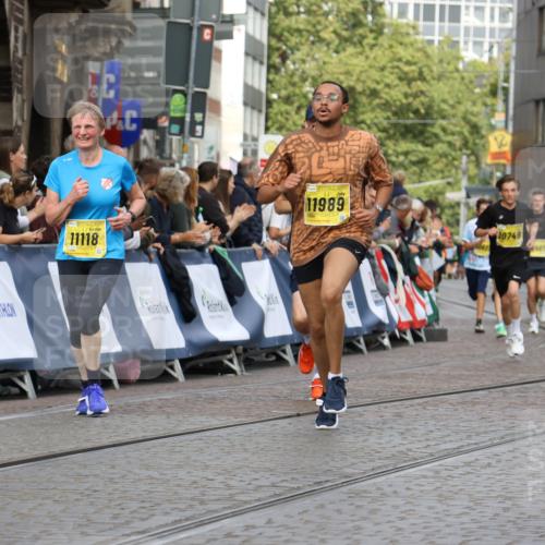 13.09.2026 - 21. swb-Marathon Bremen Strokosch-Dieckow http://msf.ph/oto/10349867 13.09.2026 10:54:23 Ziel 10579, 10708, 10822, 10947, 10996, 11010, 11206, 11290, 11329, 11361, 11765, 11998, 12075, 12244, 12356, 12435, 13531, 10067, 10146, 10410, 10631, 10704, 10765, 11039, 11389, 11593, 12038, 12265, 12328, 12467 meine-sportfotos.de