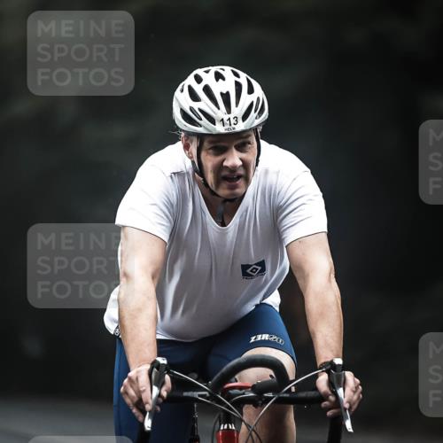 13.09.2026 - Stadtparktriathlon H.Heesch http://msf.ph/oto/10349878 13.09.2026 09:17:18 Radfahren 113, 126, 166 meine-sportfotos.de