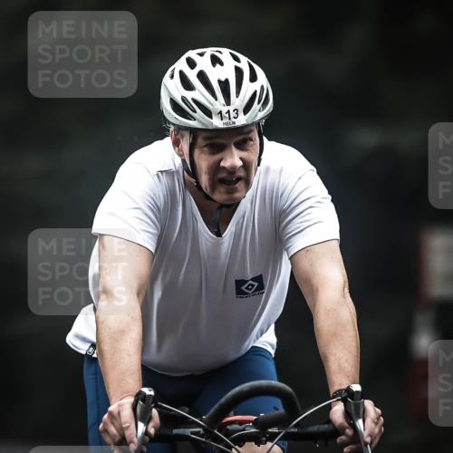 13.09.2026 - Stadtparktriathlon H.Heesch http://msf.ph/oto/10349880 13.09.2026 09:17:18 Radfahren 113, 126, 166 meine-sportfotos.de