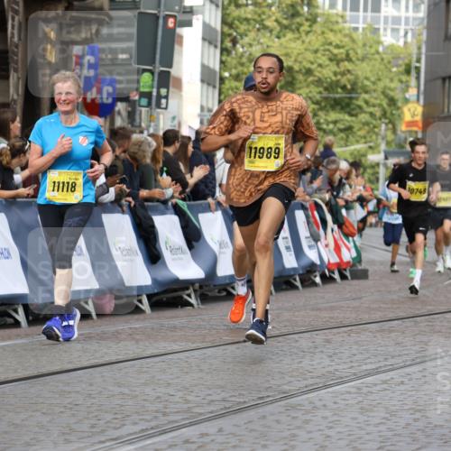 13.09.2026 - 21. swb-Marathon Bremen Strokosch-Dieckow http://msf.ph/oto/10349885 13.09.2026 10:54:23 Ziel 10579, 10708, 10822, 10947, 10996, 11010, 11206, 11290, 11329, 11361, 11765, 11998, 12075, 12244, 12356, 12435, 13531, 10067, 10146, 10410, 10631, 10704, 10765, 11039, 11389, 11593, 12038, 12265, 12328, 12467 meine-sportfotos.de