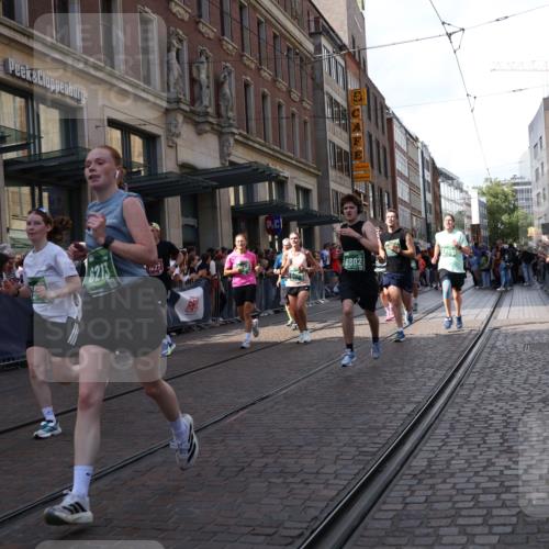 13.09.2026 - 21. swb-Marathon Bremen Strokosch-Dieckow http://msf.ph/oto/10349887 13.09.2026 13:31:30 Ziel 310, 578, 846, 3115, 3205, 3239, 3244, 3278, 3858, 3946, 3989, 4030, 4164, 4273, 4692, 4979, 4998, 5158, 5325, 5363, 5426, 5899, 6062, 6100, 6193, 6213, 6354, 6581, 6602, 7032, 7242, 7260, 7608, 7790, 7941, 7964, 8042, 8048, 8078, 8166, 8205, 8206, 8247, 8364, 8495, 8610, 8970, 9016, 9033, 9188, 9293, 9568, 9785, 9903, 9914, 13151, 13231, 217, 922, 1398, 1600, 1627, 2244, 2602, 2707, 3152, 3343, 3392, 3396, 3579, 3762, 3859, 4258, 4477, 4692, 4889, 6039, 7032 meine-sportfotos.de