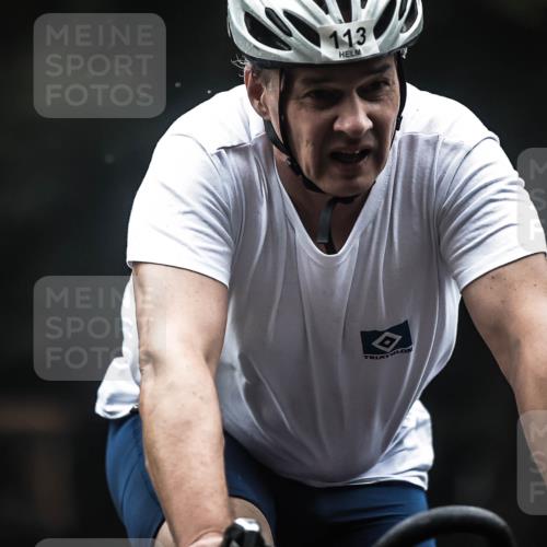 13.09.2026 - Stadtparktriathlon H.Heesch http://msf.ph/oto/10349888 13.09.2026 09:17:18 Radfahren 113, 126, 166 meine-sportfotos.de
