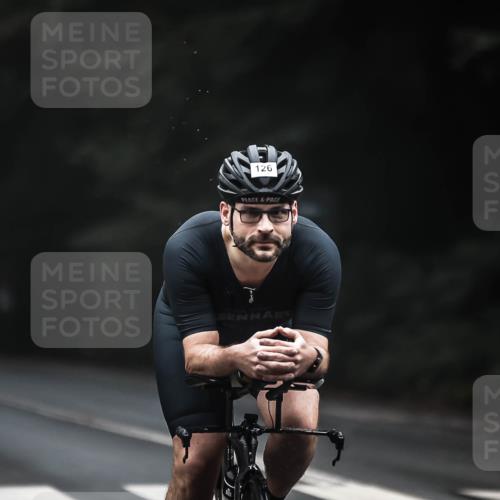 13.09.2026 - Stadtparktriathlon H.Heesch http://msf.ph/oto/10349893 13.09.2026 09:17:24 Radfahren 85, 107, 122, 126 meine-sportfotos.de