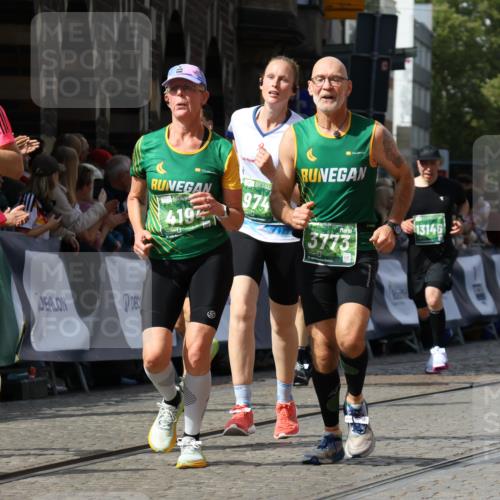 13.09.2026 - 21. swb-Marathon Bremen Strokosch-Dieckow http://msf.ph/oto/10349900 13.09.2026 13:32:54 Ziel 1437, 1687, 2292, 2293, 2611, 2992, 3354, 3429, 3878, 3895, 4263, 4323, 4380, 4862, 5281, 5398, 6518, 6583, 6593, 6718, 6760, 6781, 6900, 7016, 7173, 7466, 7758, 7990, 8344, 8957, 9040, 9151, 9175, 9719, 13208, 1532, 2440, 2818, 2959, 3167, 3404, 3710, 3773, 4194, 4408, 4659, 5090, 5191, 5395, 5410, 5706, 5749, 5981, 6941, 7756, 7788, 8061, 9269, 9292, 9406, 9745, 9829, 13019, 13028, 13039, 13092, 13093, 13146 meine-sportfotos.de