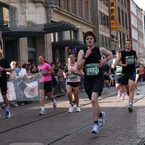 13.09.2026 - 21. swb-Marathon Bremen Strokosch-Dieckow http://msf.ph/oto/10349907 13.09.2026 13:31:30 Ziel 310, 578, 846, 3115, 3205, 3239, 3244, 3278, 3858, 3946, 3989, 4030, 4164, 4273, 4692, 4979, 4998, 5158, 5325, 5363, 5426, 5899, 6062, 6100, 6193, 6213, 6354, 6581, 6602, 7032, 7242, 7260, 7608, 7790, 7941, 7964, 8042, 8048, 8078, 8166, 8205, 8206, 8247, 8364, 8495, 8610, 8970, 9016, 9033, 9188, 9293, 9568, 9785, 9903, 9914, 13151, 13231, 217, 922, 1398, 1600, 1627, 2244, 2602, 2707, 3152, 3343, 3392, 3396, 3579, 3762, 3859, 4258, 4477, 4692, 4889, 6039, 7032 meine-sportfotos.de