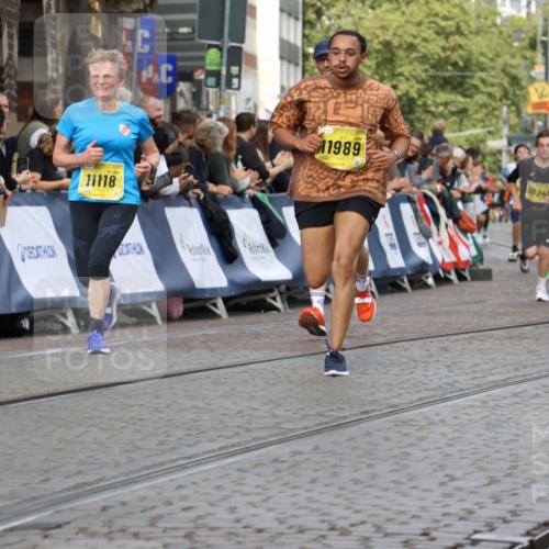 13.09.2026 - 21. swb-Marathon Bremen Strokosch-Dieckow http://msf.ph/oto/10349921 13.09.2026 10:54:24 Ziel 10579, 10708, 10822, 10947, 10996, 11010, 11206, 11290, 11329, 11361, 11765, 11998, 12075, 12244, 12356, 12435, 13531, 10067, 10146, 10410, 10704, 10765, 11039, 11389, 11593, 12038, 12265, 12328, 12467, 13526 meine-sportfotos.de