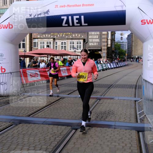 13.09.2026 - 21. swb-Marathon Bremen Tim E. http://msf.ph/oto/10349948 13.09.2026 11:31:49 Ziel  meine-sportfotos.de