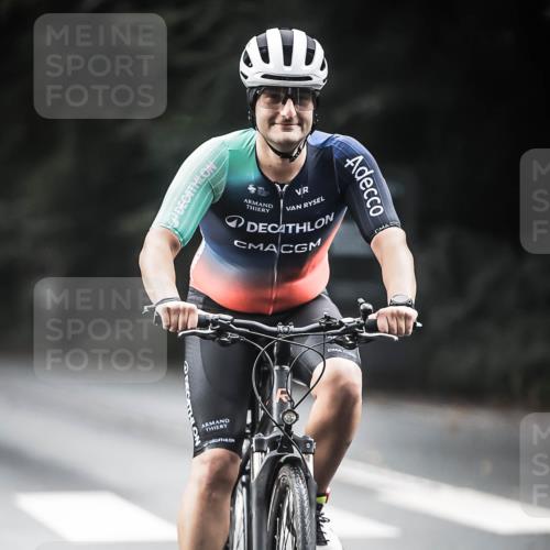 13.09.2026 - Stadtparktriathlon H.Heesch http://msf.ph/oto/10349973 13.09.2026 11:02:06 Radfahren 416, 524, 589, 657 meine-sportfotos.de