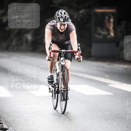 13.09.2026 - Stadtparktriathlon H.Heesch http://msf.ph/oto/10349987 13.09.2026 11:02:12 Radfahren 589 meine-sportfotos.de
