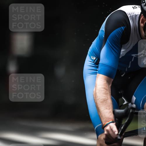 13.09.2026 - Stadtparktriathlon H.Heesch http://msf.ph/oto/10349997 13.09.2026 09:17:38 Radfahren 12, 116, 140, 159 meine-sportfotos.de