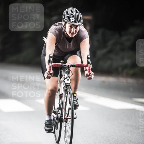 13.09.2026 - Stadtparktriathlon H.Heesch http://msf.ph/oto/10349998 13.09.2026 11:02:12 Radfahren 589 meine-sportfotos.de