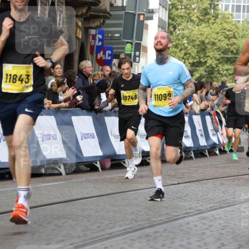 13.09.2026 - 21. swb-Marathon Bremen Strokosch-Dieckow http://msf.ph/oto/10350022 13.09.2026 10:54:27 Ziel 10822, 10947, 10996, 11010, 11290, 11329, 11361, 11476, 11765, 11843, 11989, 11998, 12075, 12356, 12435, 13531, 10067, 10146, 10410, 10608, 10704, 10765, 11039, 11174, 11389, 11593, 11874, 12038, 12467, 12519, 13526 meine-sportfotos.de