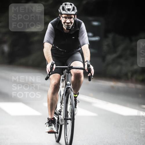 13.09.2026 - Stadtparktriathlon H.Heesch http://msf.ph/oto/10350031 13.09.2026 11:02:19 Radfahren 591, 610 meine-sportfotos.de